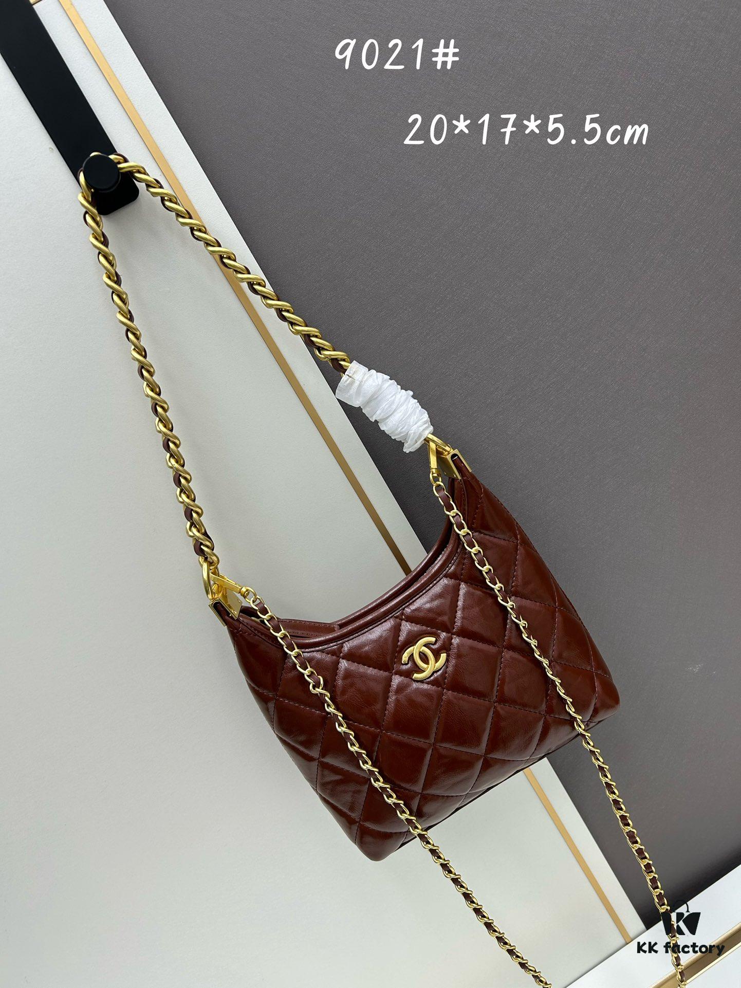 New Arrival Small Batch No Filter | Today's Must-Have: Chanel 24A Hobo 🖤