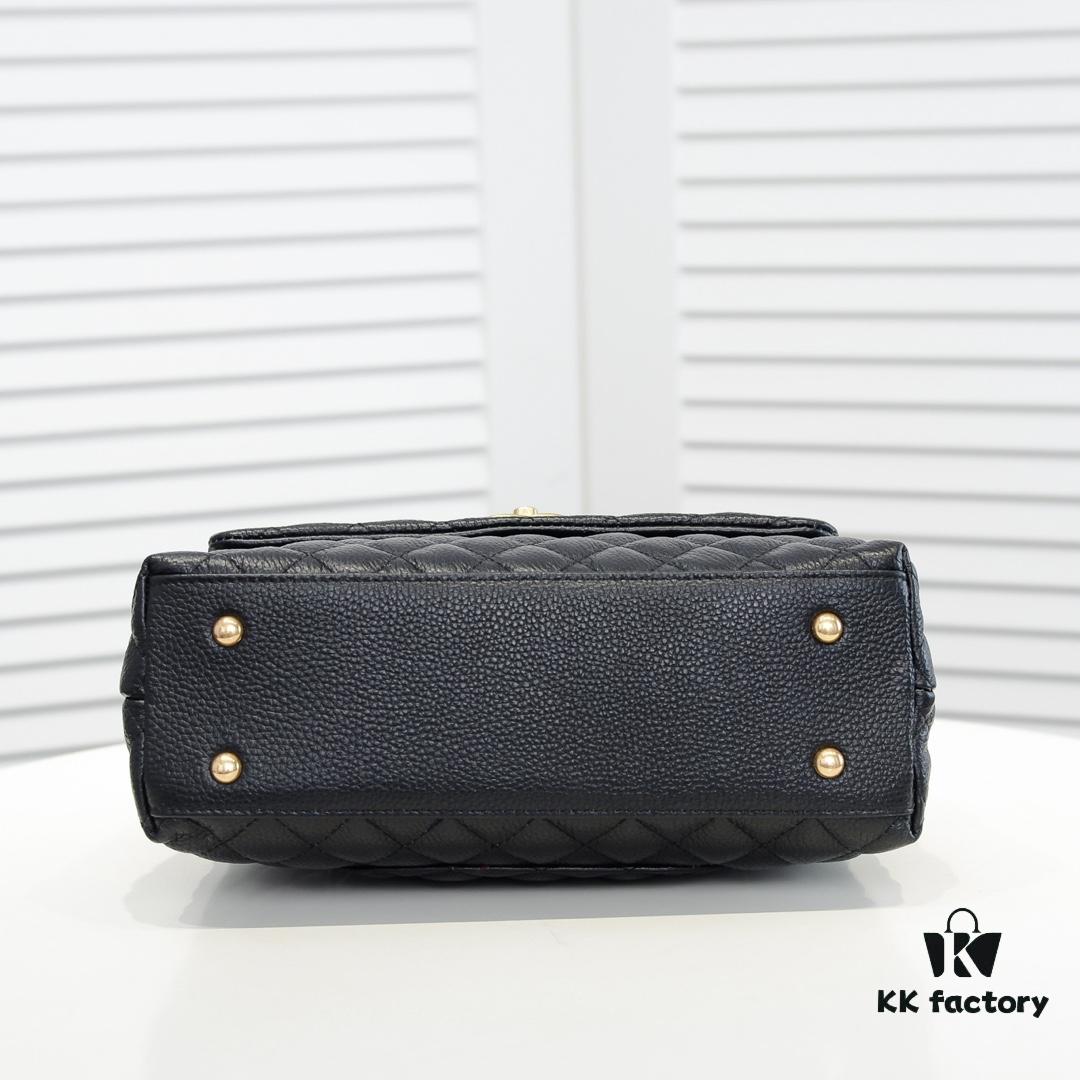 Black and Red Chanel-Style Shoulder Handbag with Unique Clasp Design, Dual Carry Options (Handheld or Crossbody), Premium Imported Full-Grain Calfskin with Lychee Texture, Upgraded Gold-Tone Hardware