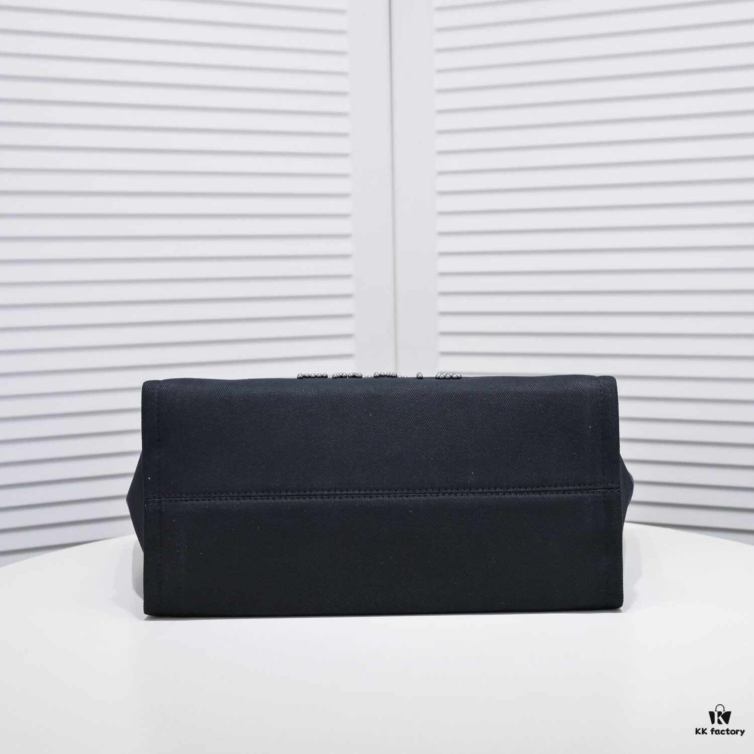 Chanel Tote Bag, Chain-Trimmed Canvas Beach Shopping Bag, Striped Design, Spring and Summer Vacation Style