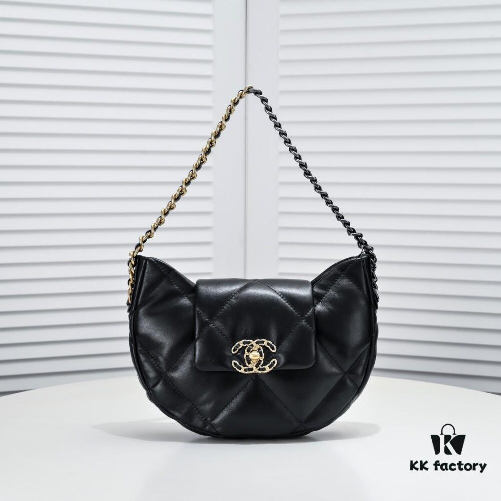 New Release‼️ CHANEL 19bag Collection 24C Pre-Spring Half-Moon Crossbody Bag