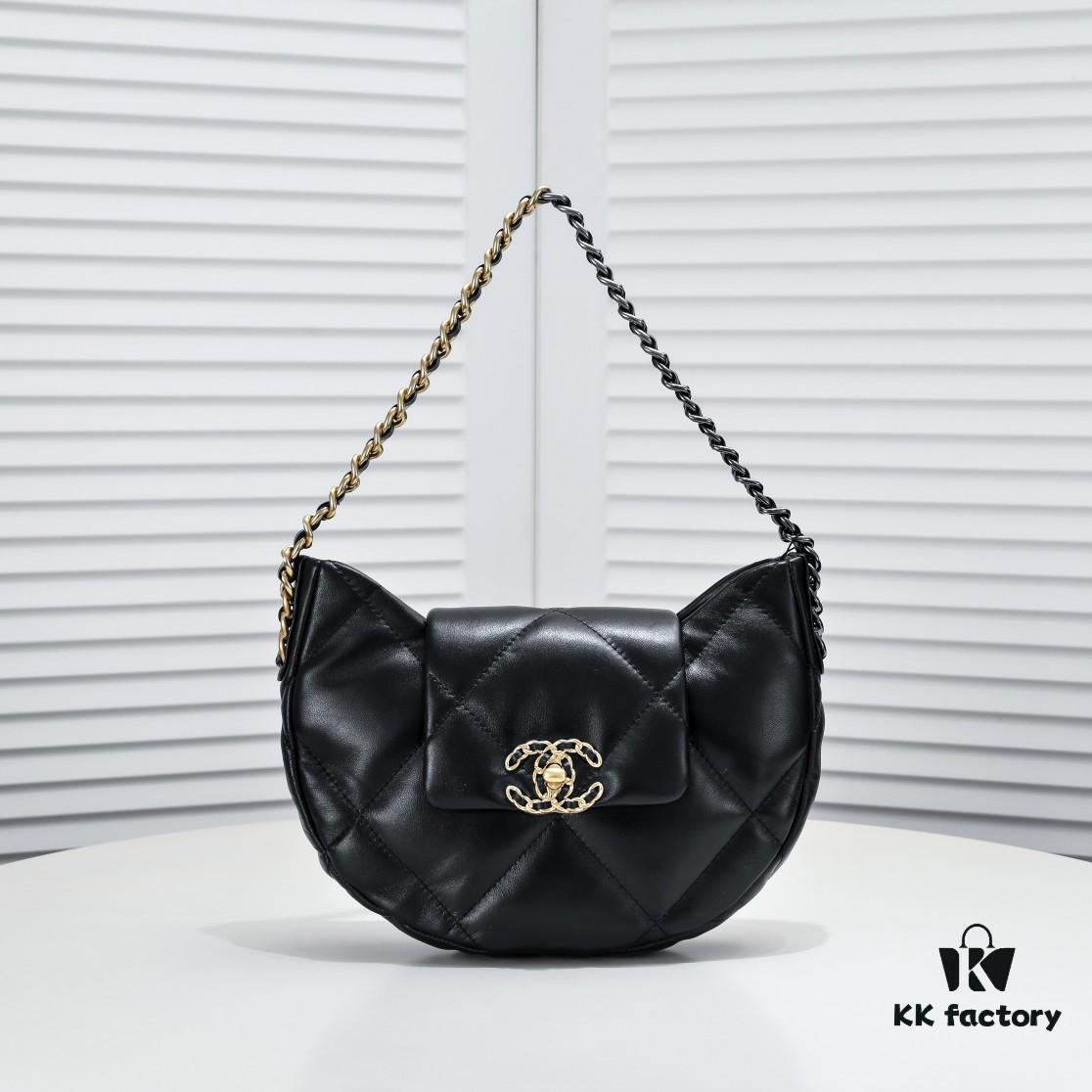 New Release‼️ CHANEL 19bag Collection 24C Pre-Spring Half-Moon Crossbody Bag