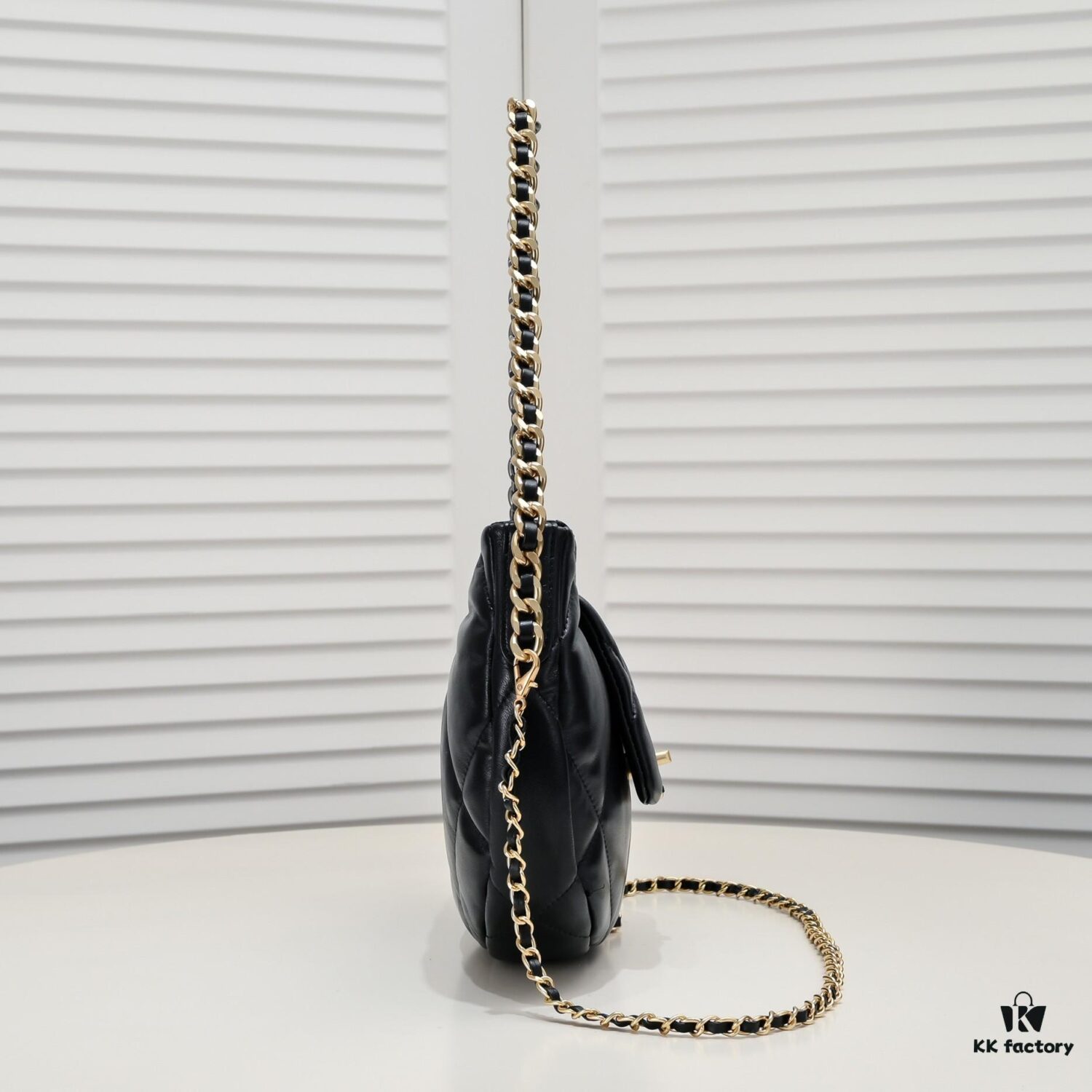 New Release‼️ CHANEL 19bag Series 24C Pre-Spring Half-Moon Underarm Bag