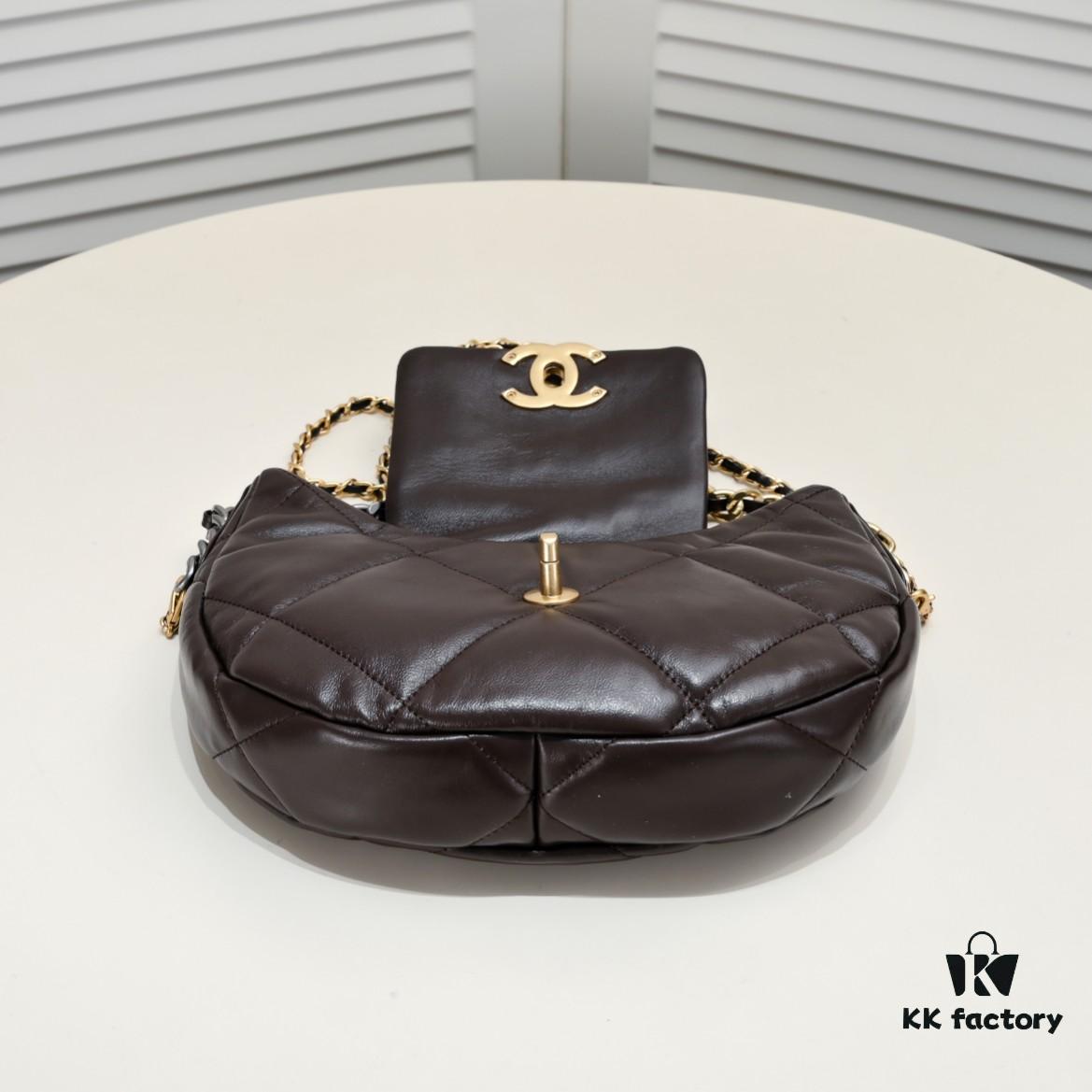 New Arrival‼️CHANEL 19bag Series 24C Pre-Spring Half-Moon Underarm Bag