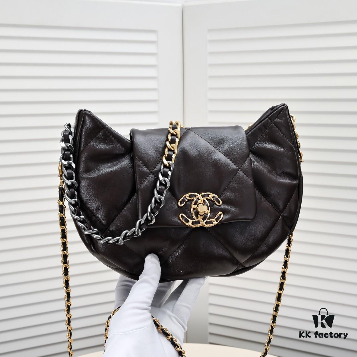 New Arrival‼️CHANEL 19bag Series 24C Pre-Spring Half-Moon Underarm Bag