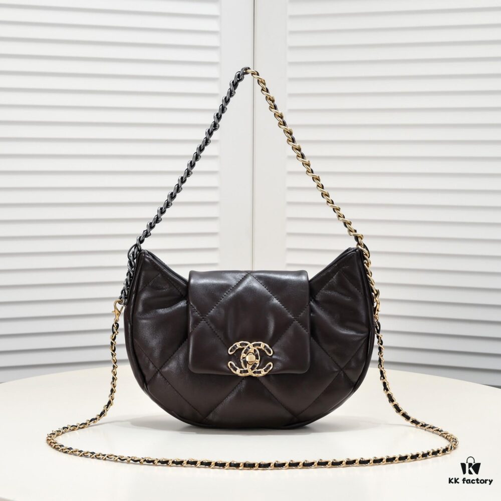 New Arrival‼️CHANEL 19bag Series 24C Pre-Spring Half-Moon Underarm Bag