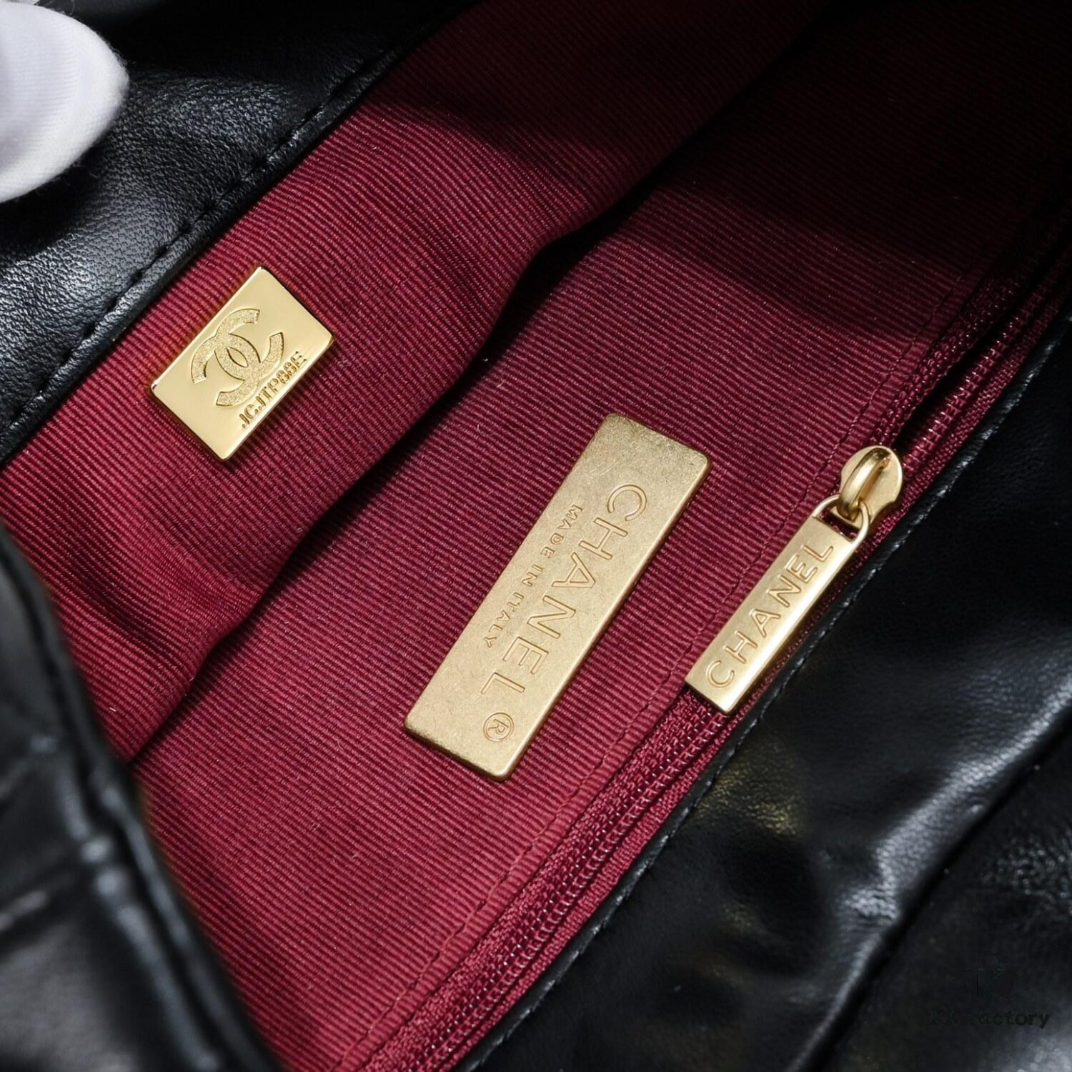 New Release‼️ CHANEL 19bag Series 24C Pre-Spring Half-Moon Underarm Bag