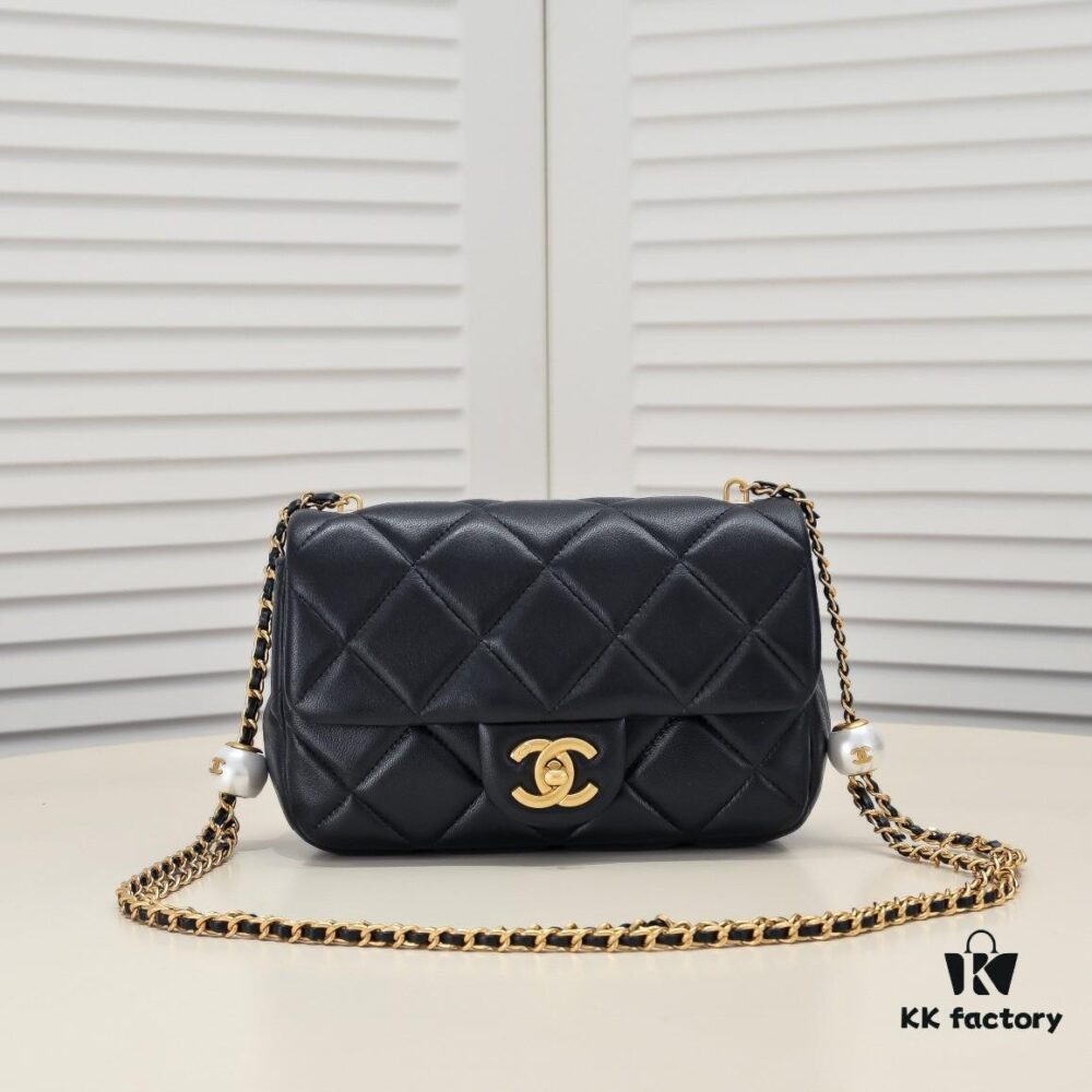 Chanel Genuine Lamb Leather Handbag - Original Quality, Classic Design