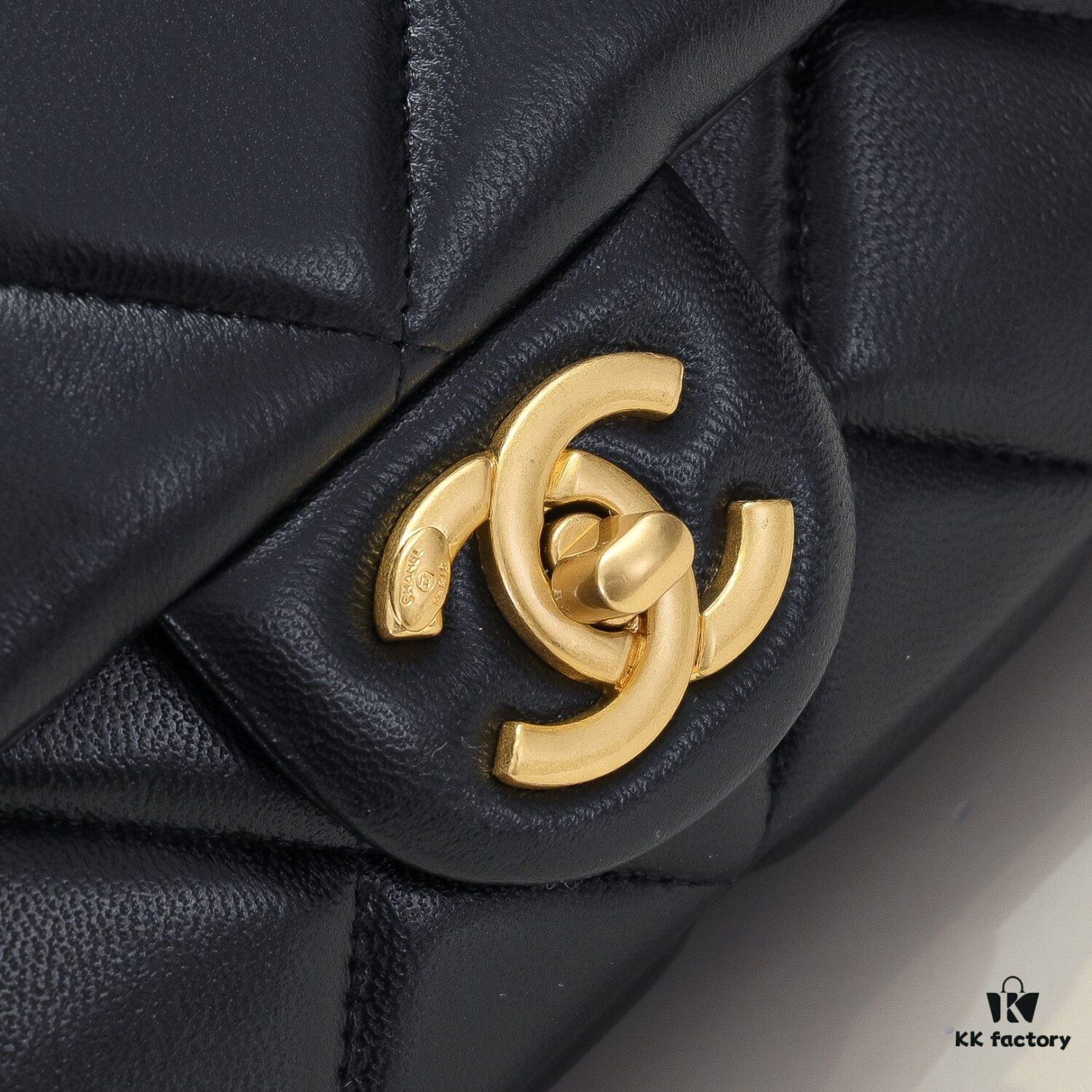 Chanel Genuine Lamb Leather Handbag - Original Quality, Classic Design