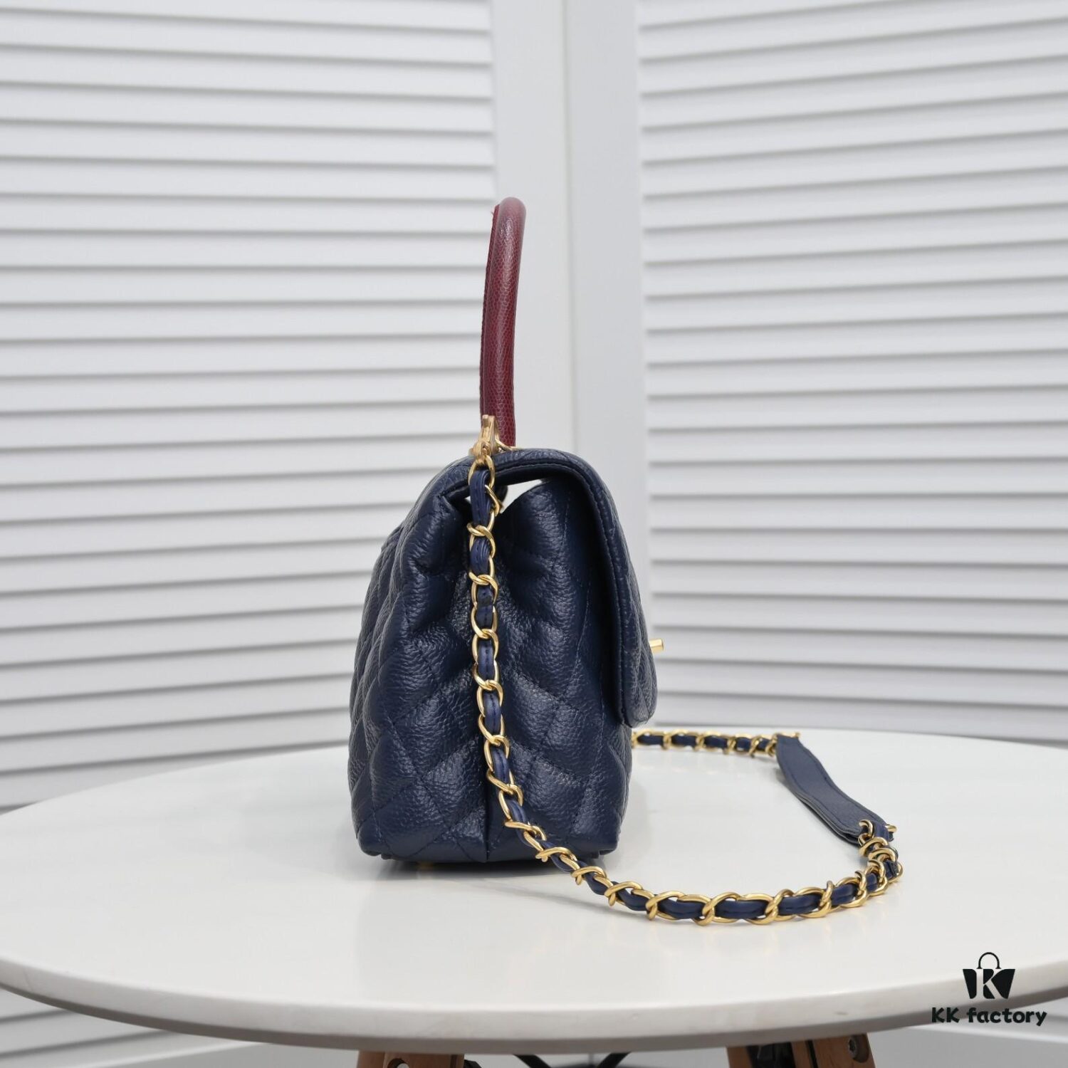 Deep Blue with Red Accents Chanel-Style Flap Bag, Unique Design, Dual Shoulder and Handheld Wear, Imported Top Layer Cowhide, Lychee Texture, Upgraded Full Imported Gold-Tone Hardware, Master Craftsmanship