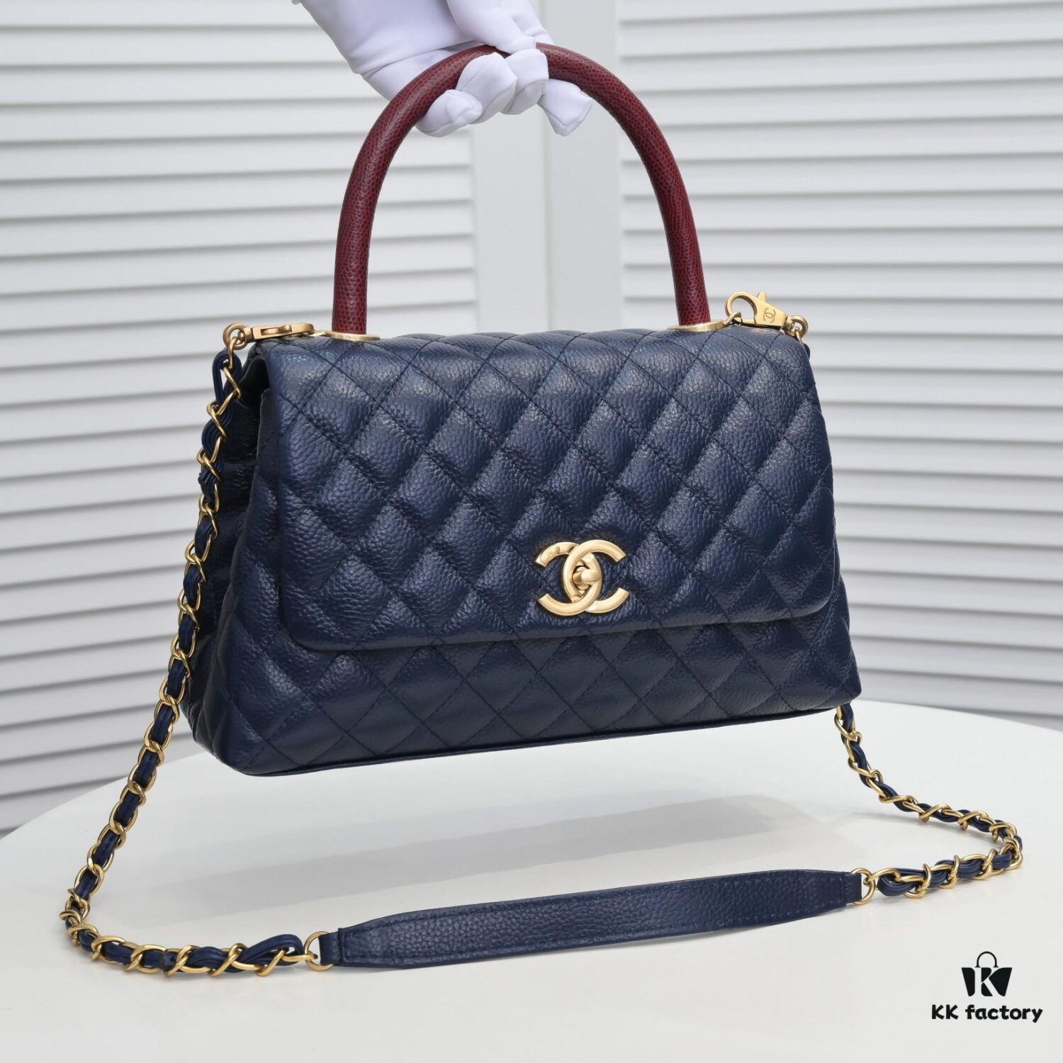 Deep Blue with Red Accents Chanel-Style Flap Bag, Unique Design, Dual Shoulder and Handheld Wear, Imported Top Layer Cowhide, Lychee Texture, Upgraded Full Imported Gold-Tone Hardware, Master Craftsmanship