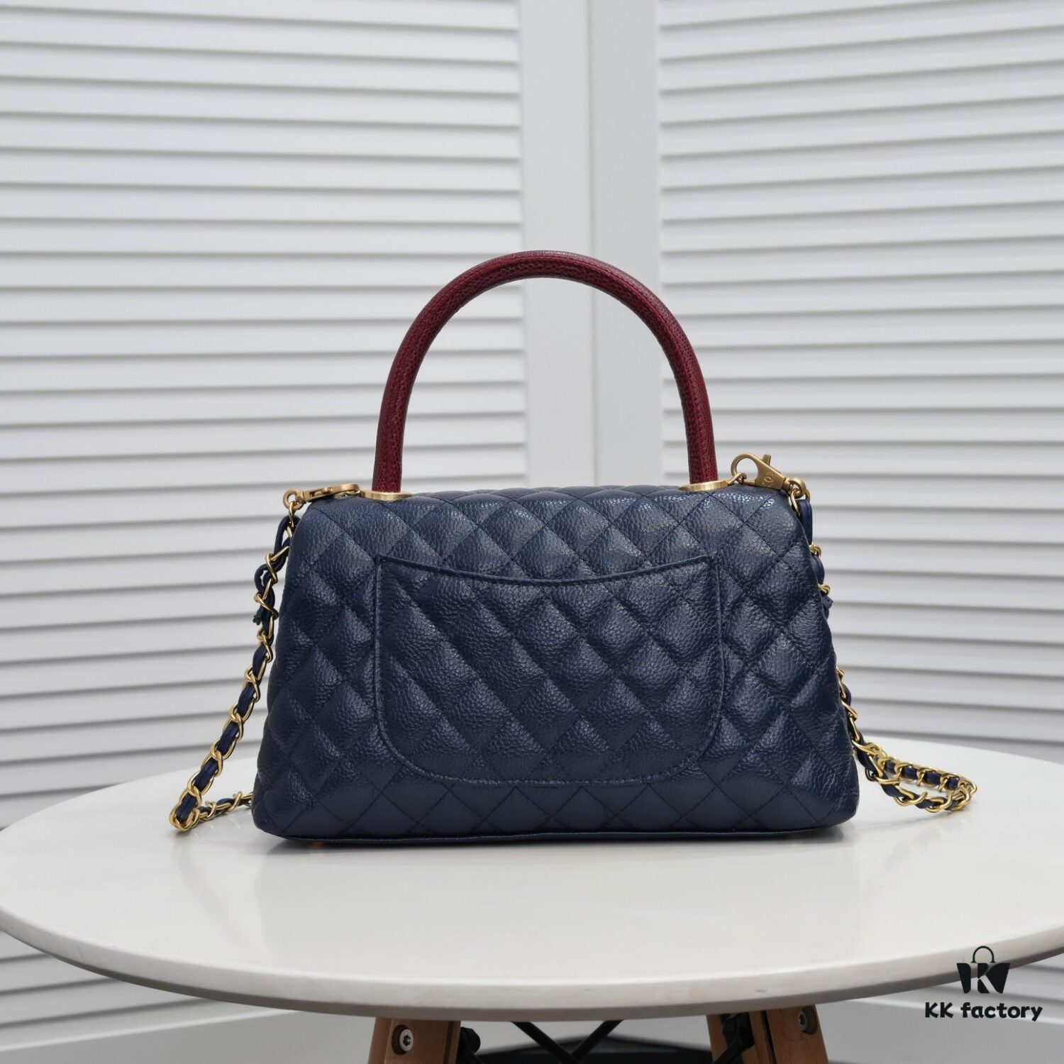 Deep Blue with Red Accents Chanel-Style Flap Bag, Unique Design, Dual Shoulder and Handheld Wear, Imported Top Layer Cowhide, Lychee Texture, Upgraded Full Imported Gold-Tone Hardware, Master Craftsmanship