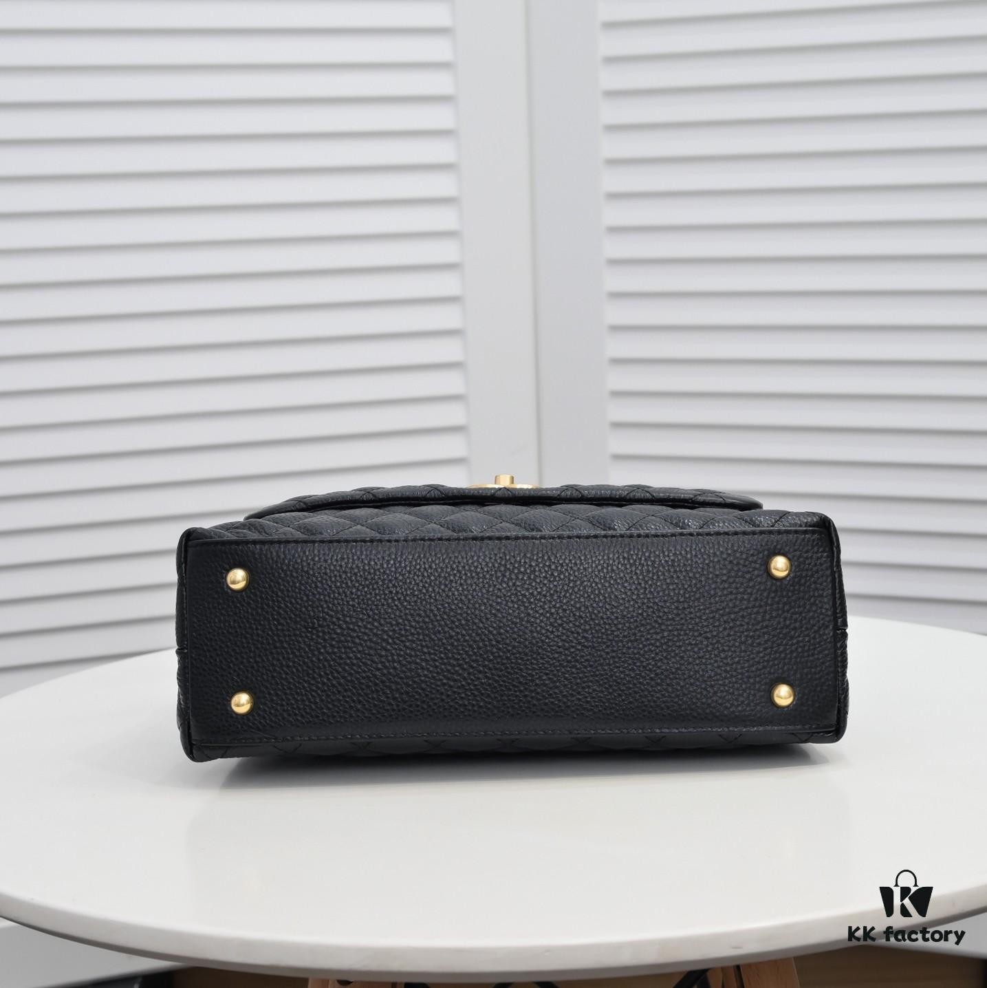 Black and Red Hand-Exchanged Chanel - Unique Design Flap Bag for Shoulder or Handheld Use