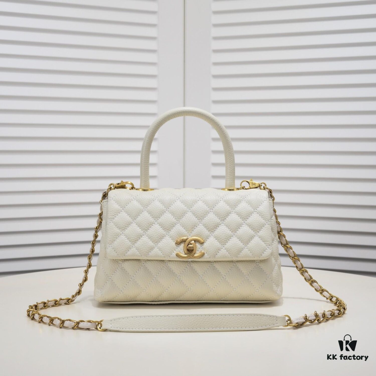 Medium White Chanel Flap Bag with Unique Design, Dual Carry Tote or Shoulder Style, Exquisite Craftsmanship