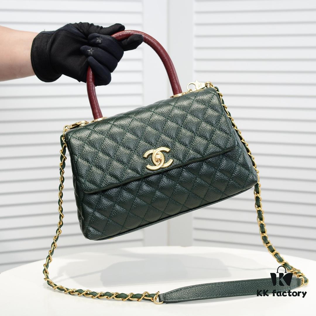 Emerald Green and Red Chanel-Style Shoulder Bag with Unique Clasp Design – Dual Carry Tote & Crossbody, Exotic Texture with Luxe Gold Hardware