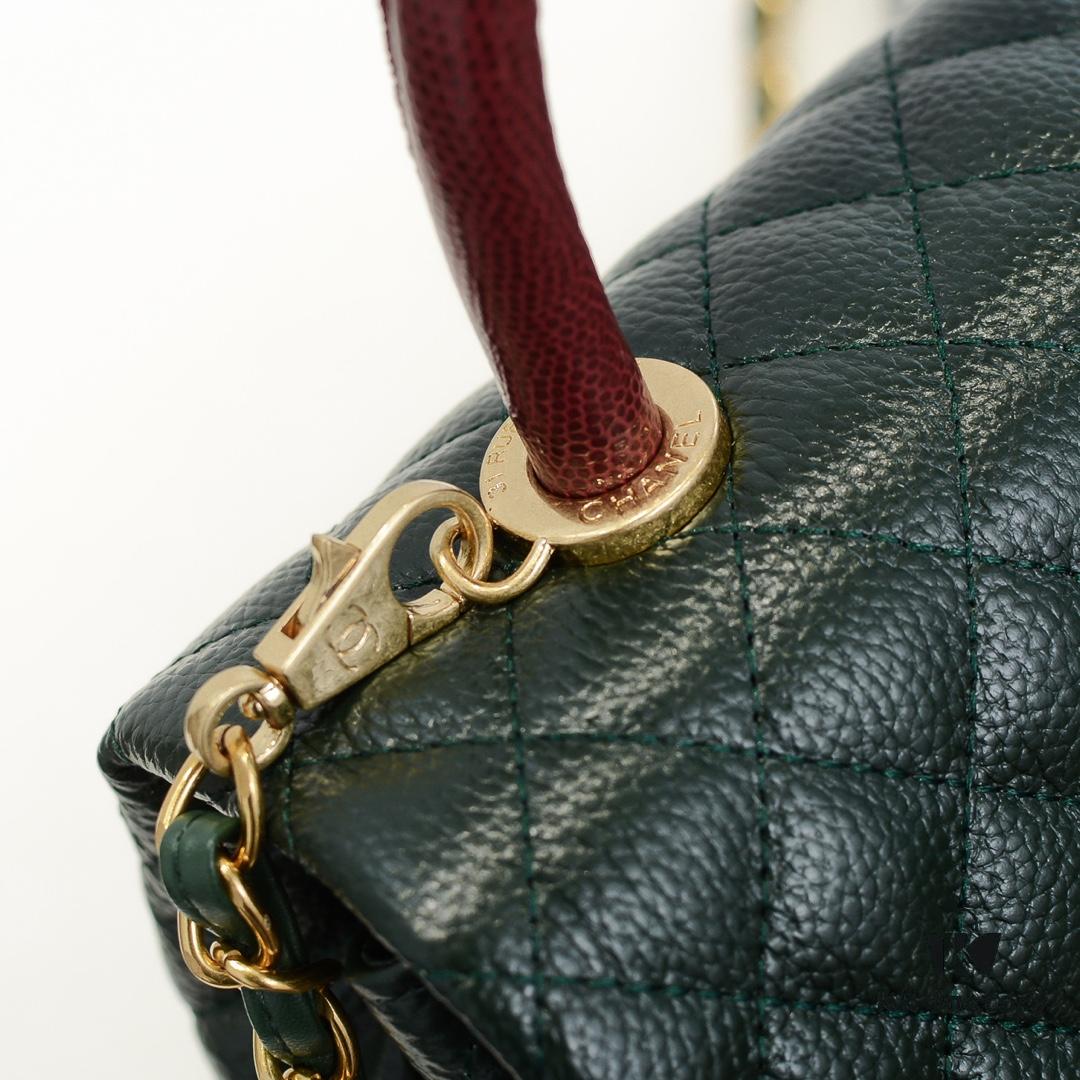 Emerald Green and Red Chanel-Style Shoulder Bag with Unique Clasp Design – Dual Carry Tote & Crossbody, Exotic Texture with Luxe Gold Hardware