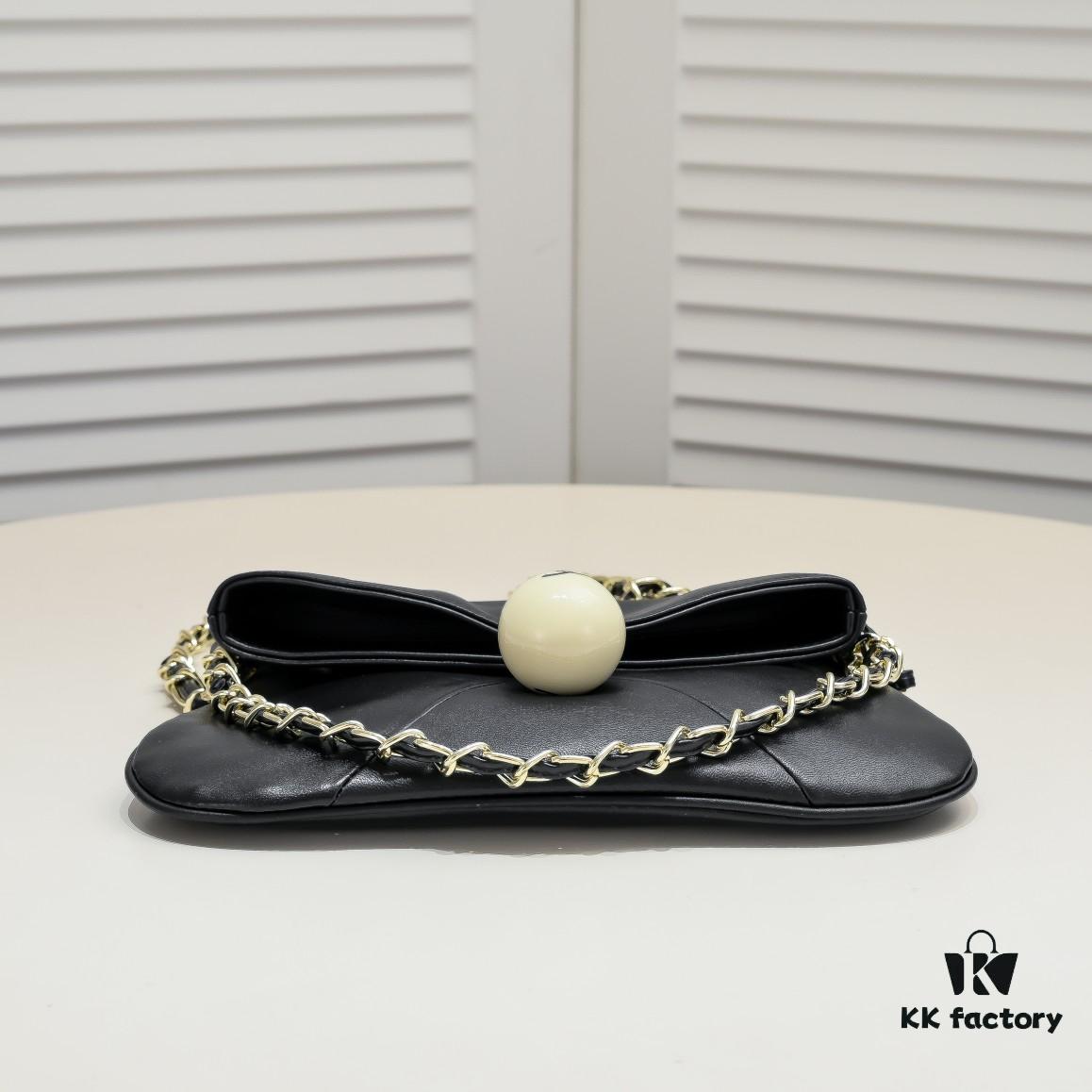 Chanel 24P Hobo Vintage Ping Pong Handbag, Dual-Use Practical Bag with Crossbody Leather-Threaded Chain