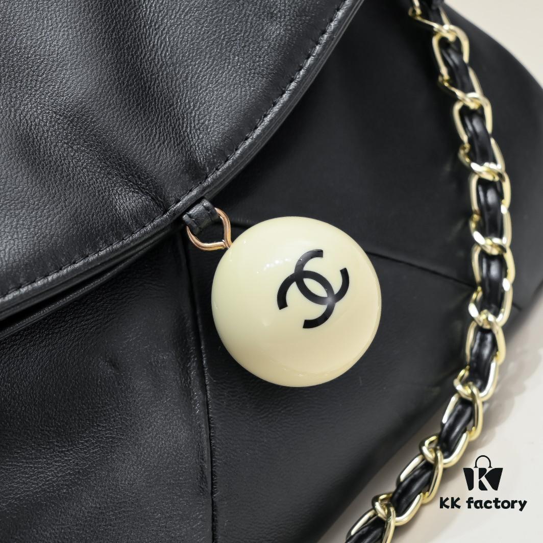 Chanel 24P Hobo Vintage Ping Pong Handbag, Dual-Use Practical Bag with Crossbody Leather-Threaded Chain