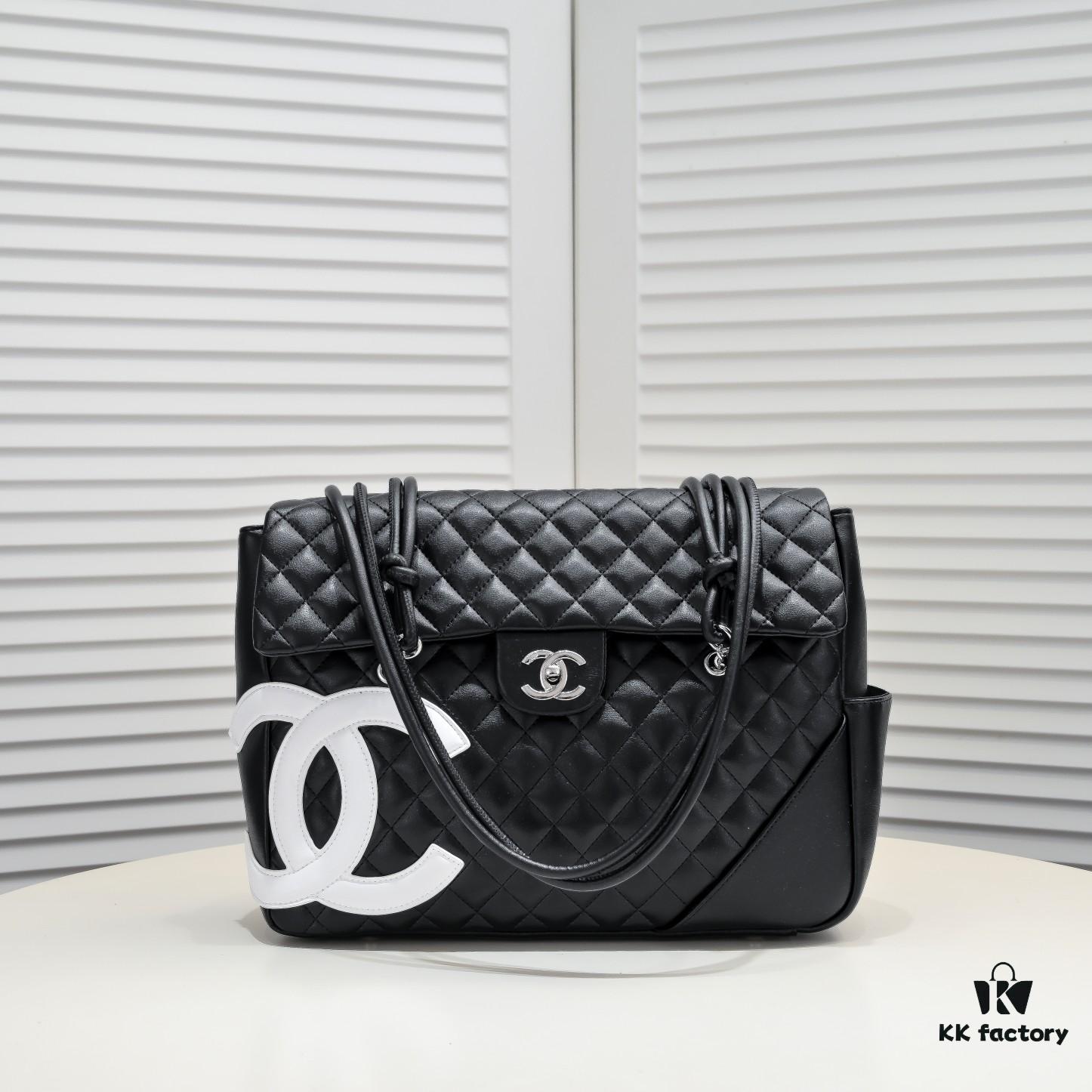 CHANEL 24A Vintage Spring Collection Caviar Quilted Tote Bag (Airport Bag) - Rare Pre-owned Exclusive Version from 2004