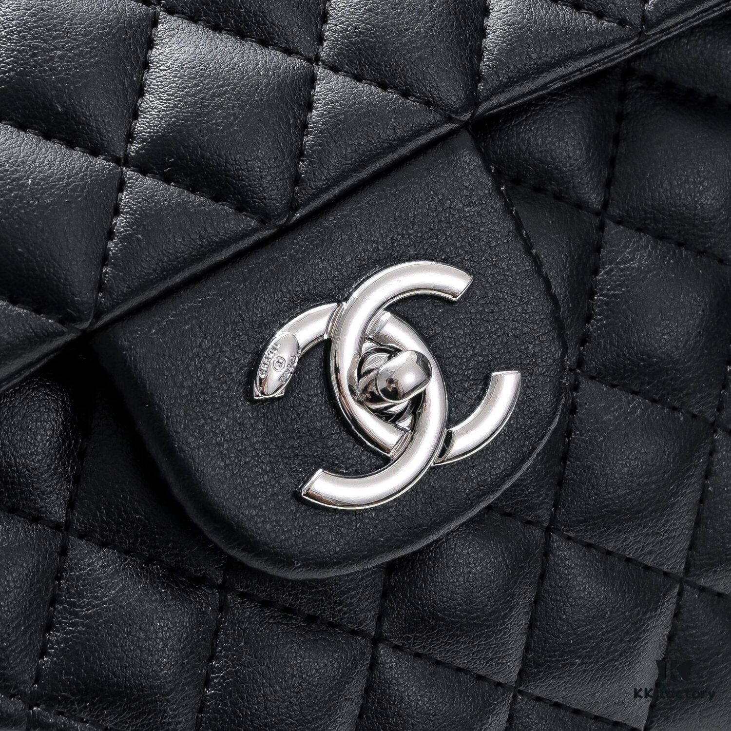 CHANEL 24A Vintage Spring Collection Caviar Quilted Tote Bag (Airport Bag) - Rare Pre-owned Exclusive Version from 2004