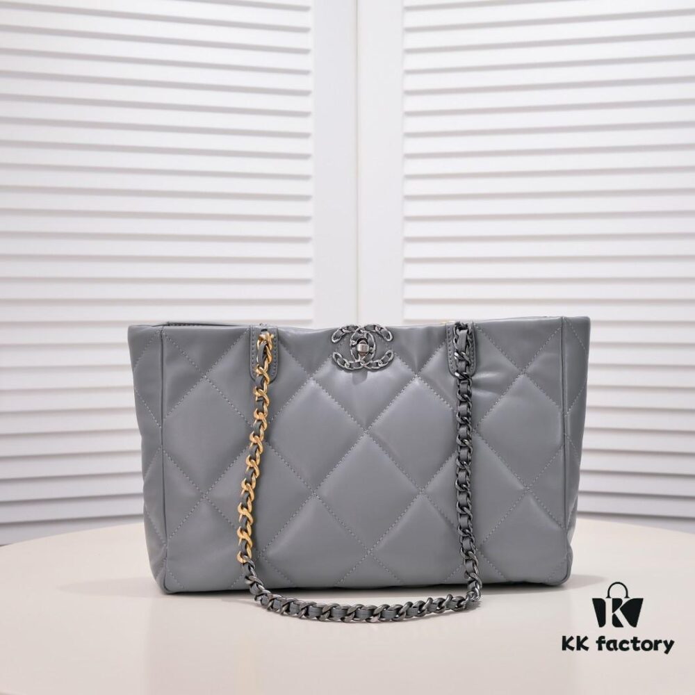 Mini CHANEL 22B 19BAG Tote Black Gold Italian First-Class GR Lamb Leather