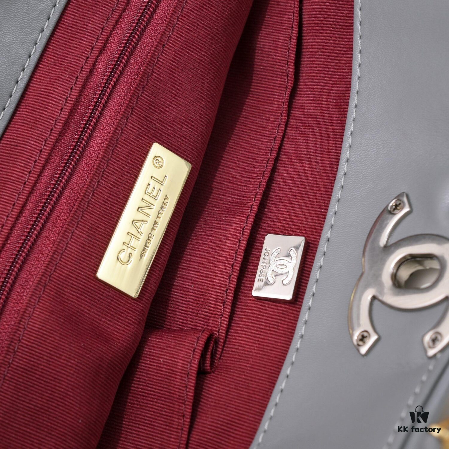 Mini CHANEL 22B 19BAG Tote Black Gold Italian First-Class GR Lamb Leather