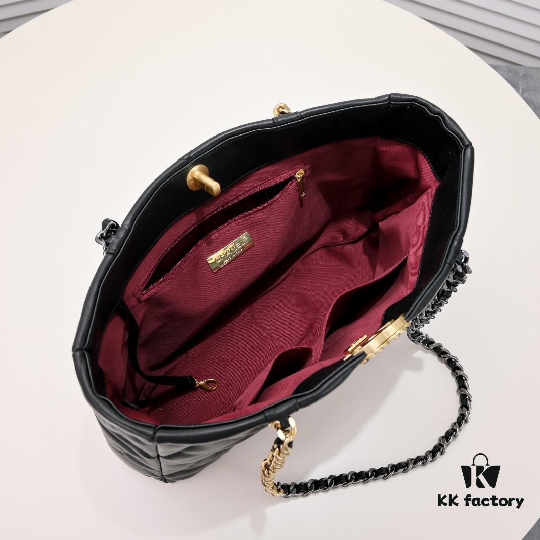 Mini CHANEL 22B 19BAG Tote Black Gold Italian First-Class GR Lamb Leather