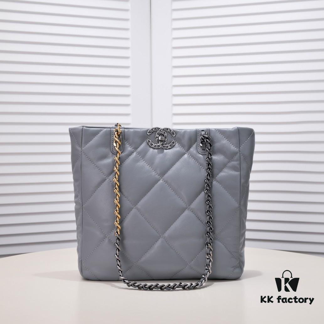 Mini CHANEL 22B 19BAG Tote Black Gold Italian First-Class GR Lamb Leather