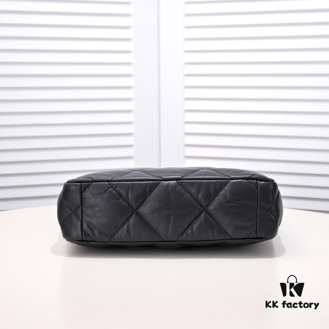 CHANEL 22B 19BAG Tote Black Gold Small Size