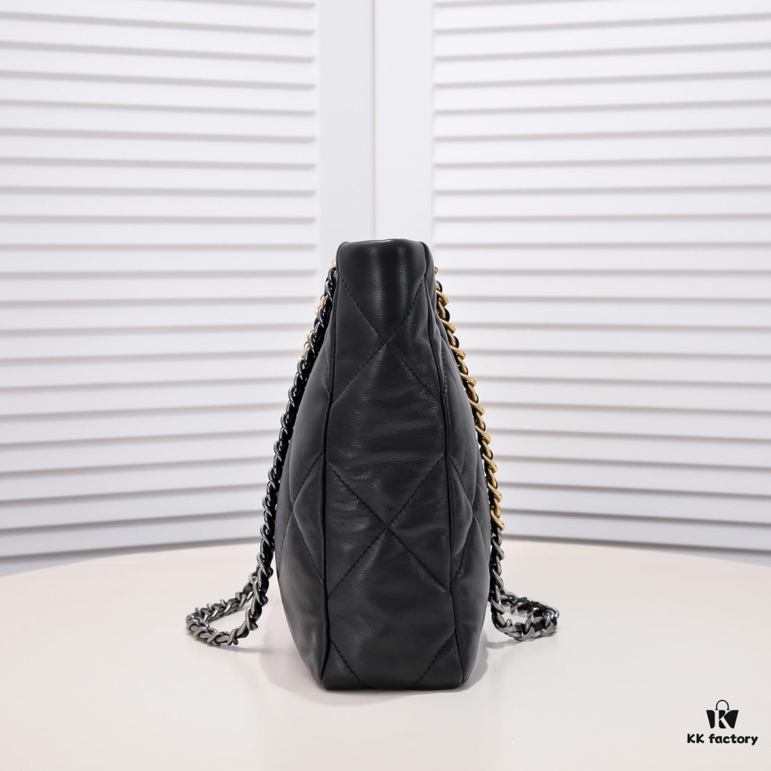 Large CHANEL 22B 19BAG Tote Black and Gold Italian GR Grade Lambskin