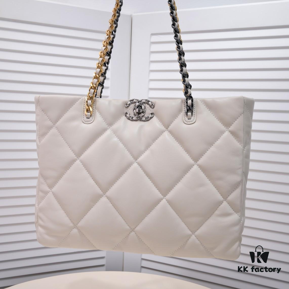 Large CHANEL 22B 19BAG Tote Black and Gold Italian GR Grade Lambskin