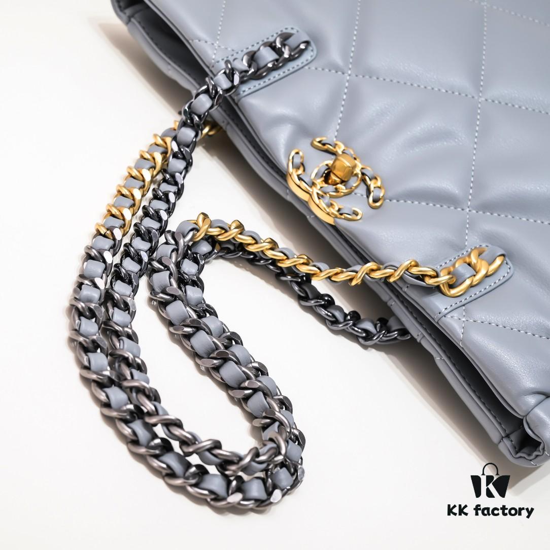 Large AS9088 CHANEL 22B 19BAG Tote Black Gold Italian First-Class GR Lambskin