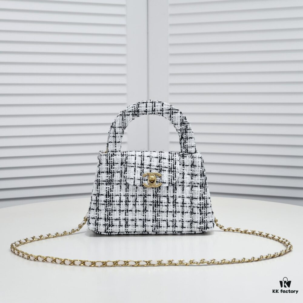 Chanel New Arrival 6170 - Beautiful Tweed Handbag Inspired by Camellia Motif from Fall/Winter 23/24 Collection