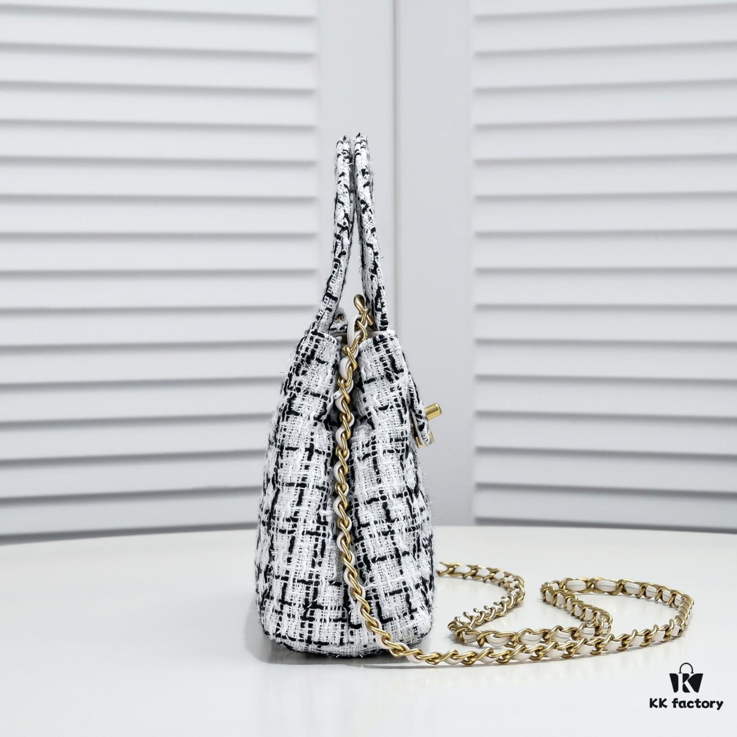 Chanel New Arrival 6170 - Beautiful Tweed Handbag Inspired by Camellia Motif from Fall/Winter 23/24 Collection