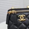 Chanel 2021 Fall/Winter New Arrival Mini Cosmetic Handheld Box, Compact Storage Pouch, Authentic Hardware, Adjustable Strap, Imported Lambskin, Perfect for On-the-Go Touch-Ups and Stylish Daily Accessory