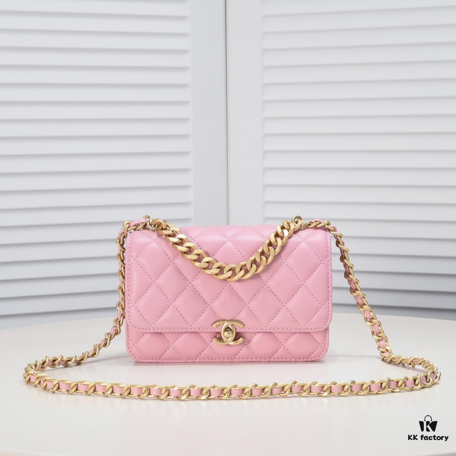 Chanel Should Be This Kind of Effortlessly Elegant – Slightly More Structured with a Shinier Leather Finish, Feeling More Like a Le Boy from the Side