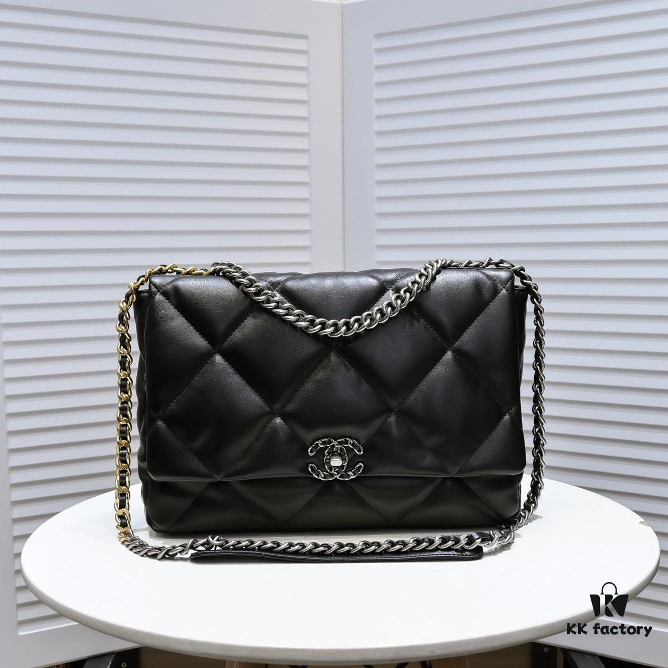 Black Large Size Chanel Latest Bestseller Release 📣📣 Same as Counter, Imported Cowhide Leather, Extremely Soft Texture