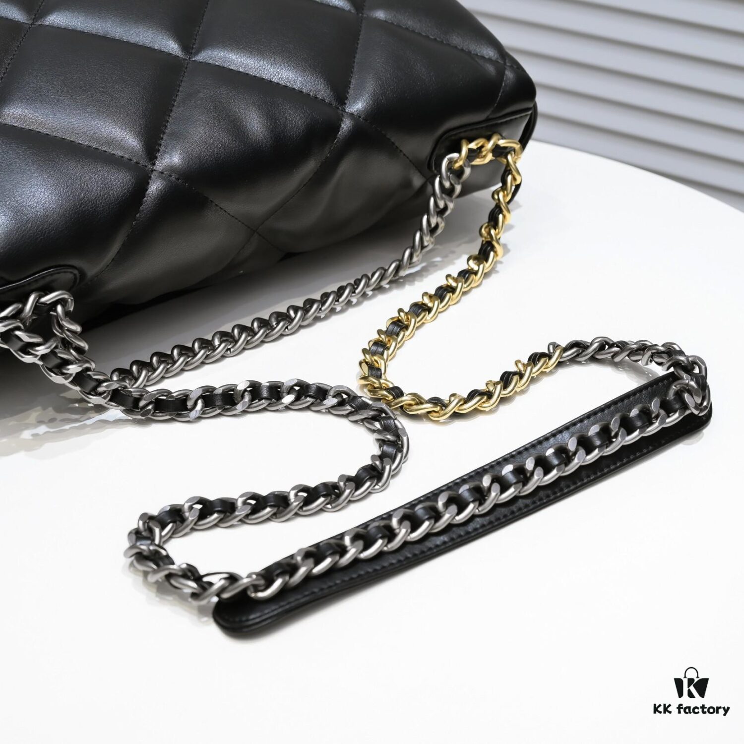 Black Large Size Chanel Latest Bestseller Release 📣📣 Same as Counter, Imported Cowhide Leather, Extremely Soft Texture