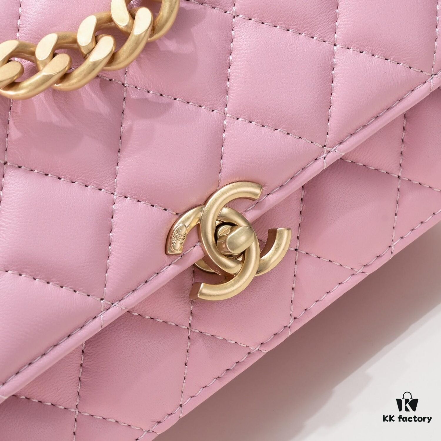 Chanel Should Be This Kind of Effortlessly Elegant – Slightly More Structured with a Shinier Leather Finish, Feeling More Like a Le Boy from the Side