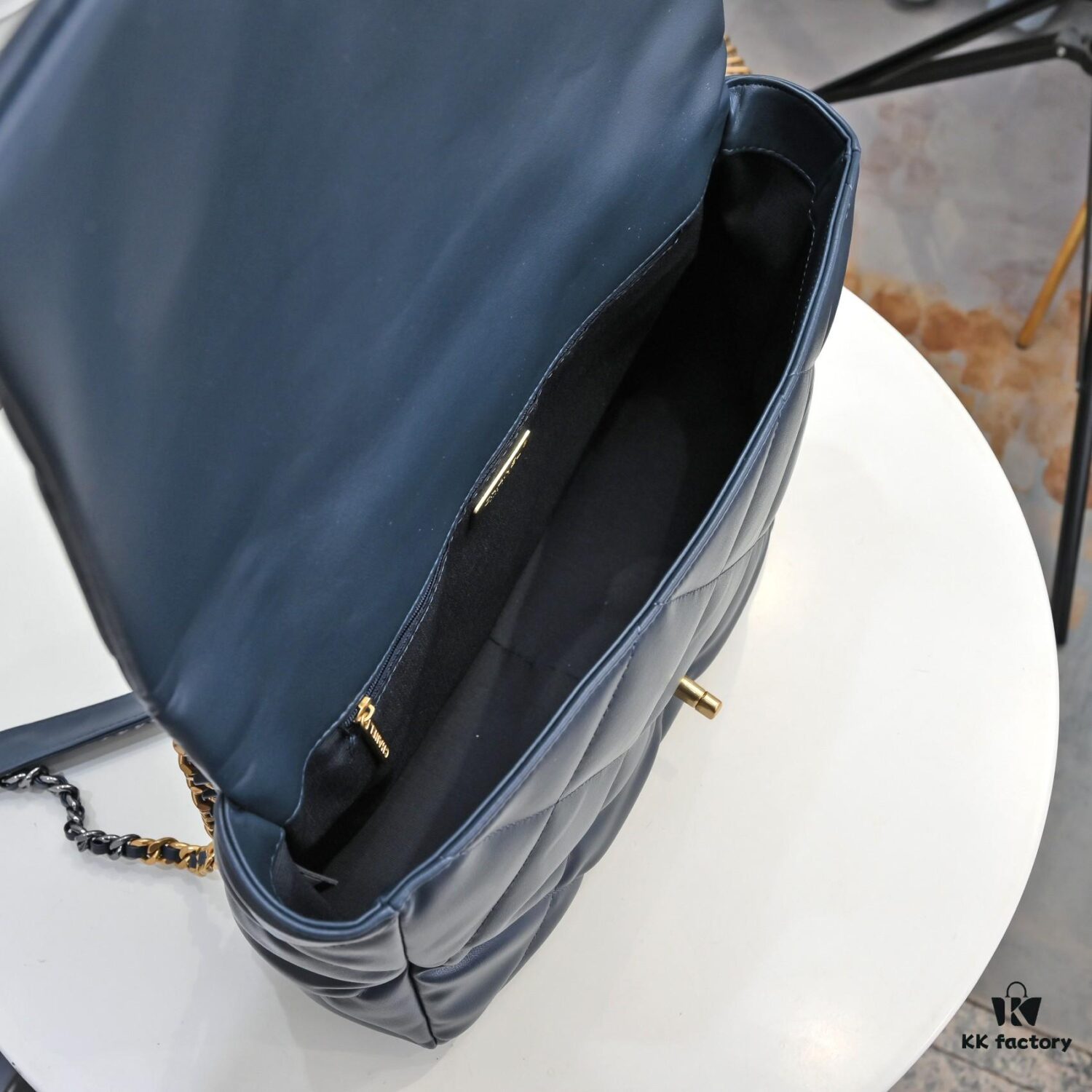 Large Chanel Deep Blue Latest Bestseller Just Arrived – Synchronized with Counter, Imported Cowhide Leather, Super Soft Touch