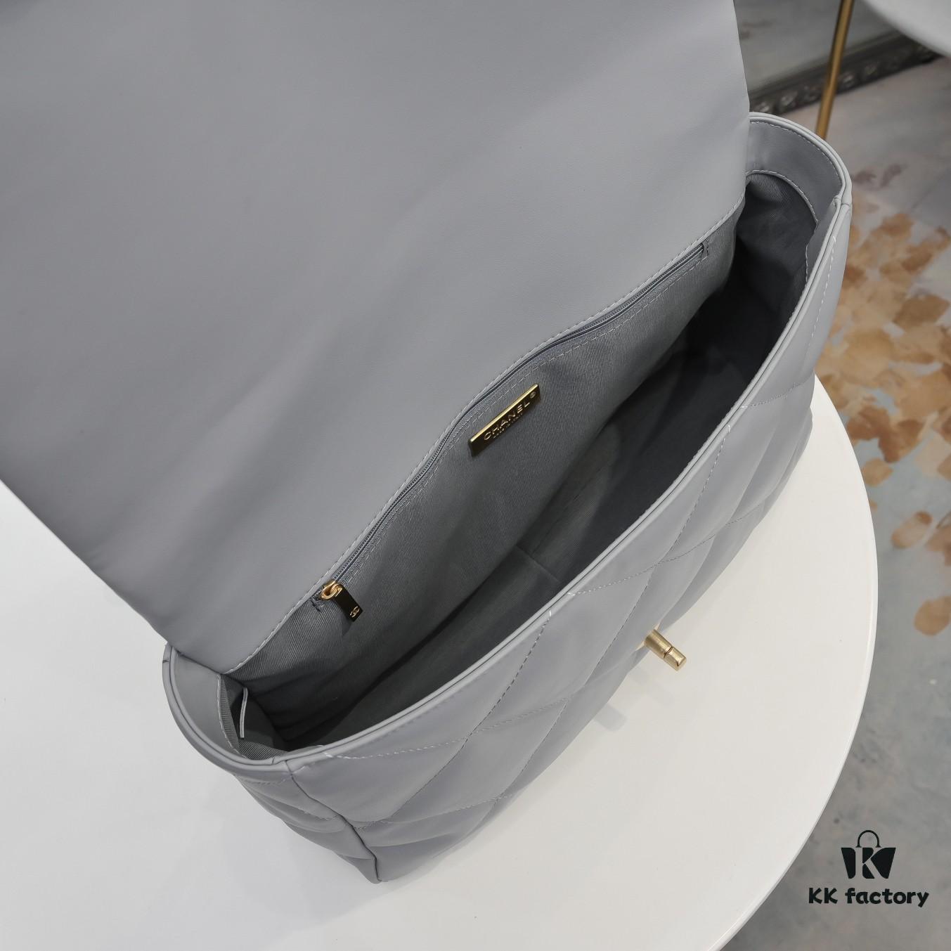 Large Gray Chanel Latest Bestseller in Stock 📣📣 Synchronized with Boutique, Imported Calfskin Leather 🐂, Extremely Soft Touch