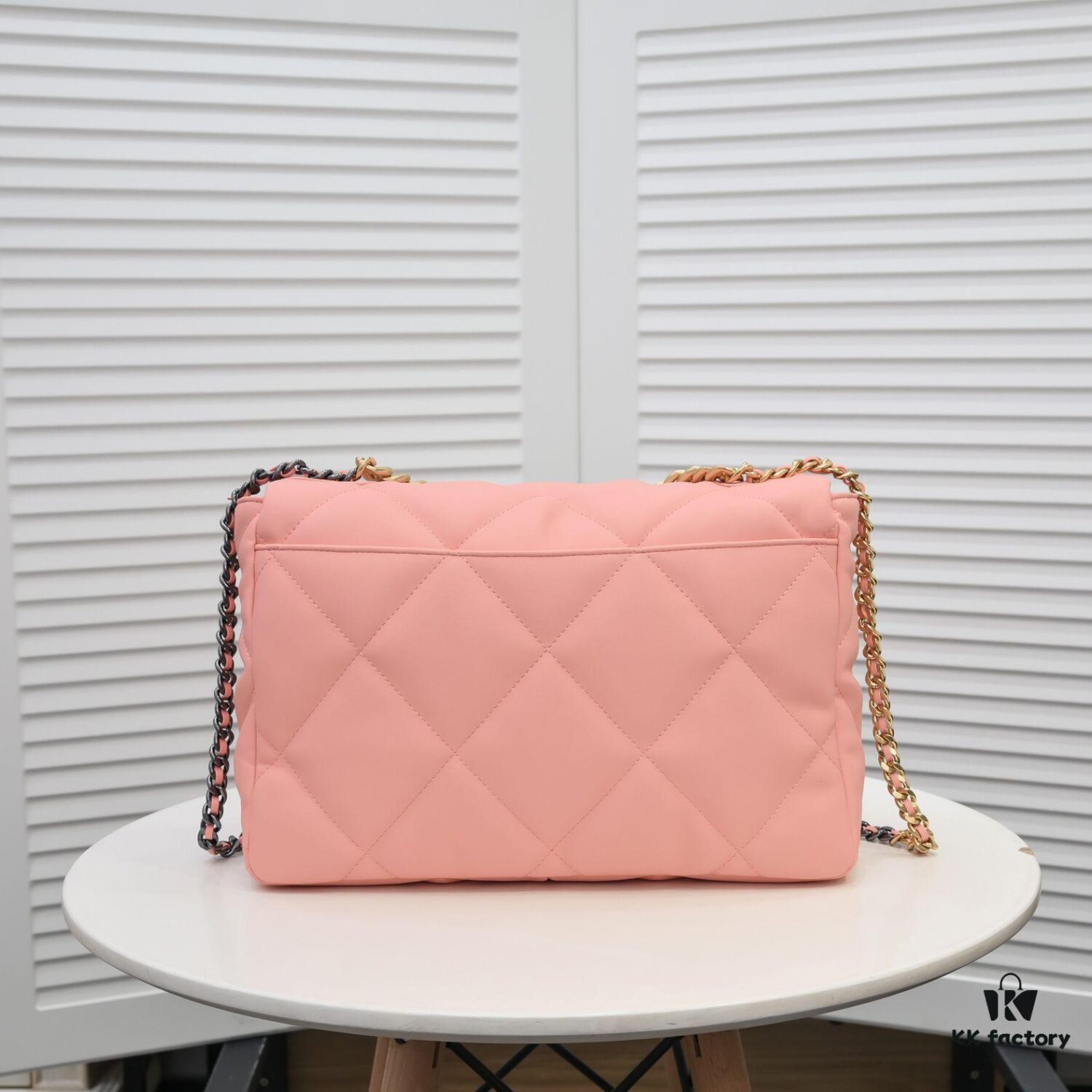 Pink Large Chanel Latest Bestseller Just Arrived - Synchronized with Counter, Imported Cowhide, Super Soft Touch