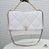 Pure White Large Size Chanel Latest Bestseller Just Released 📣📣 Same as Boutique, Imported Cowhide Leather 🐂, Extremely Soft Touch, Superb Fit, Can Be Carried by Hand, on Shoulder or Crossbody, Fully Showcasing Women's Elegant Charm 💃 Hurry and Grab Yours Now