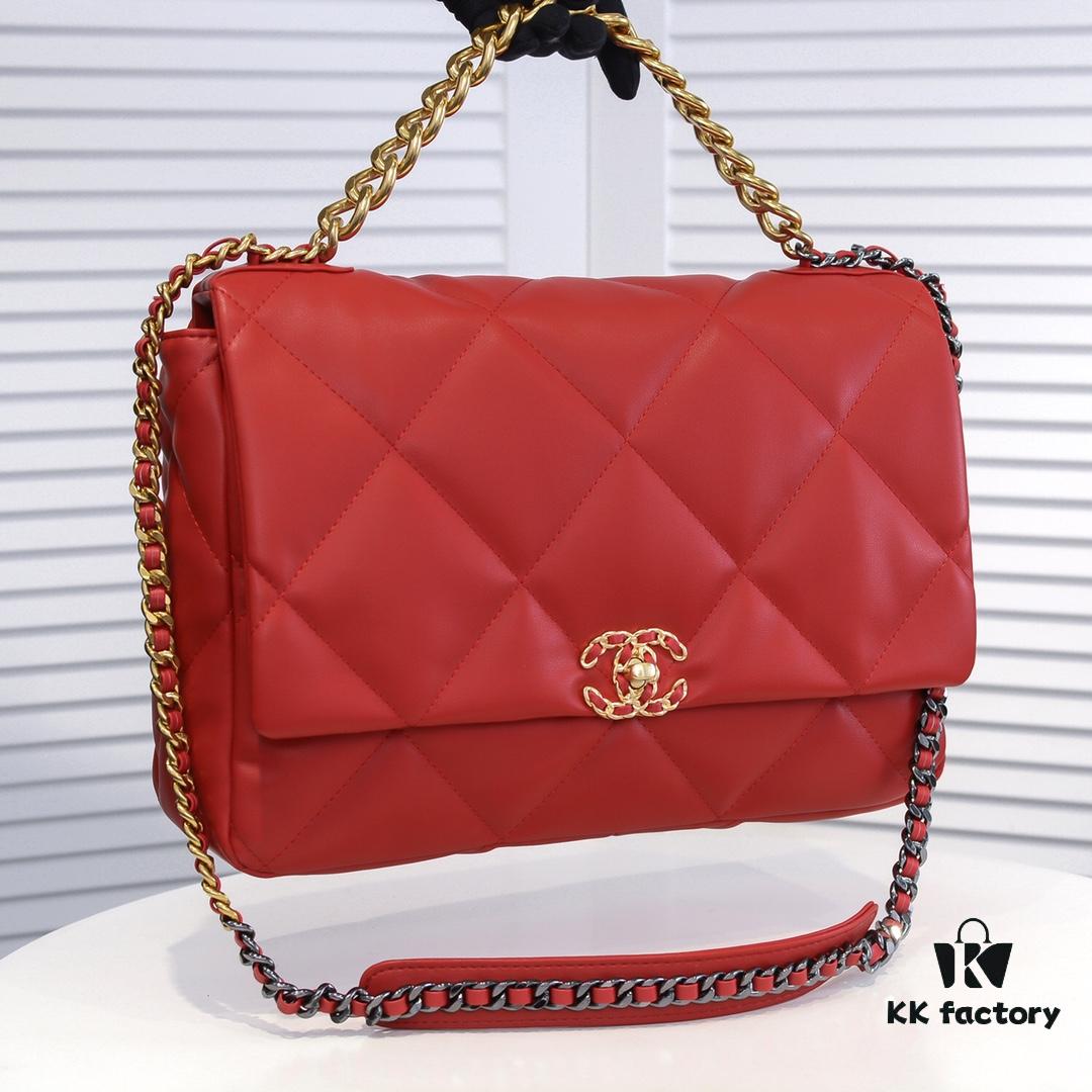 Large Red Chanel Latest Bestseller Now Available, Huge Size, Synchronized with Counter, Imported Cowhide, Extremely Soft Touch