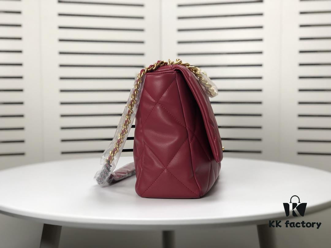Burgundy Red Oversized Chanel Latest Bestseller Release 📣📣 Synchronized with Counter, Premium Imported Cowhide Leather, Extremely Soft Touch