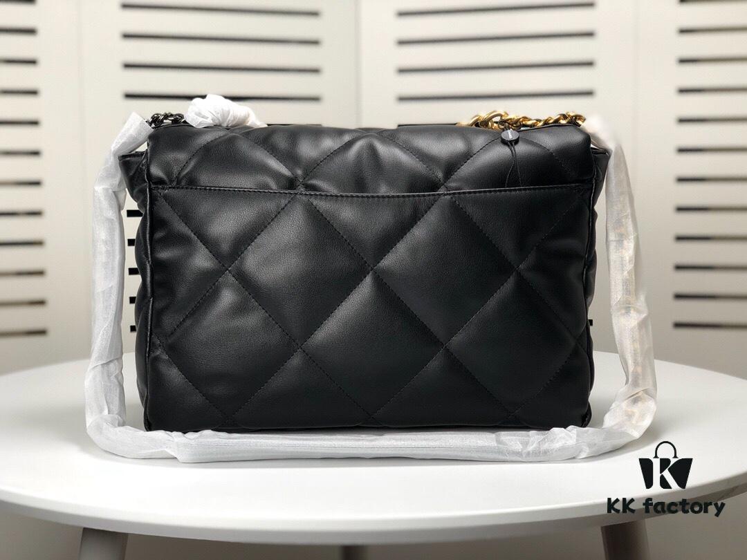 Black Large Size Chanel Latest Bestseller Just Arrived - Imported Cowhide, Soft Texture, Elegant and Versatile Design