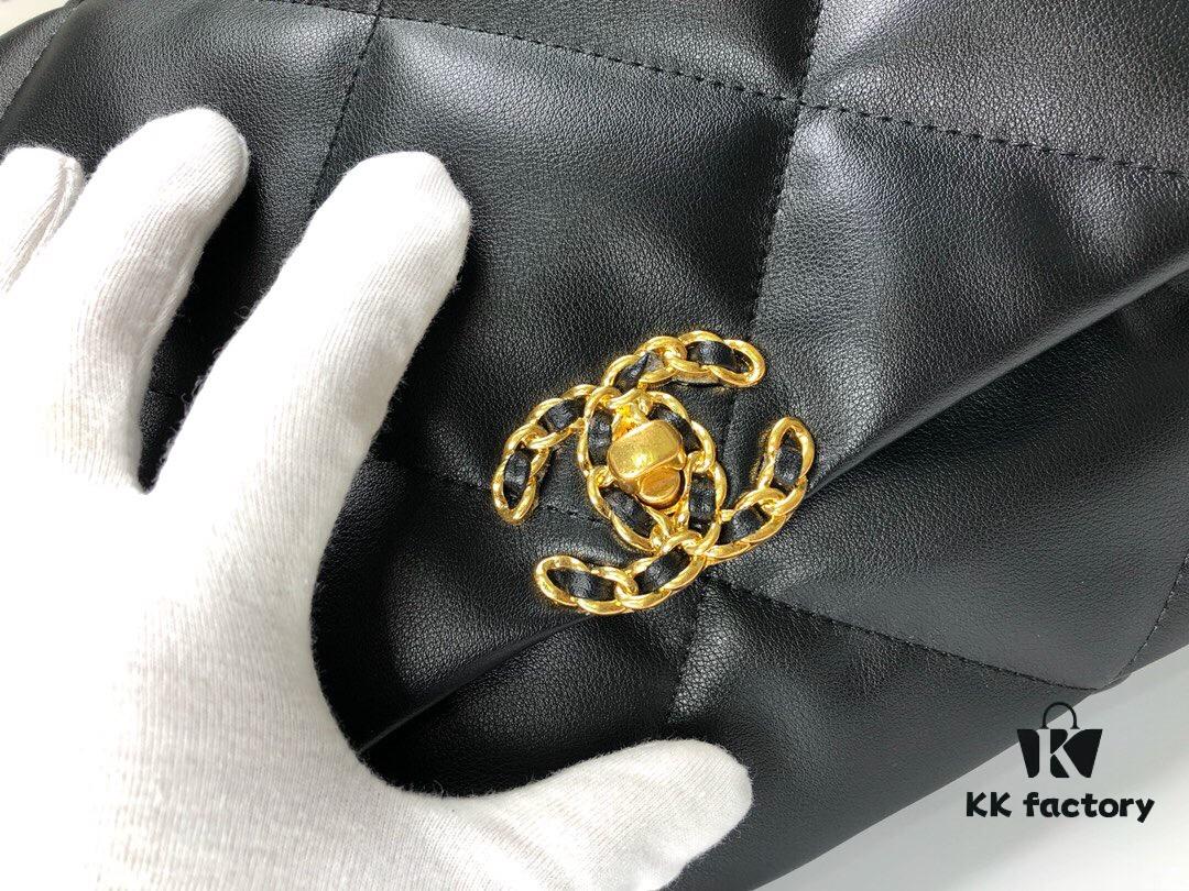 Black Large Size Chanel Latest Bestseller Just Arrived - Imported Cowhide, Soft Texture, Elegant and Versatile Design