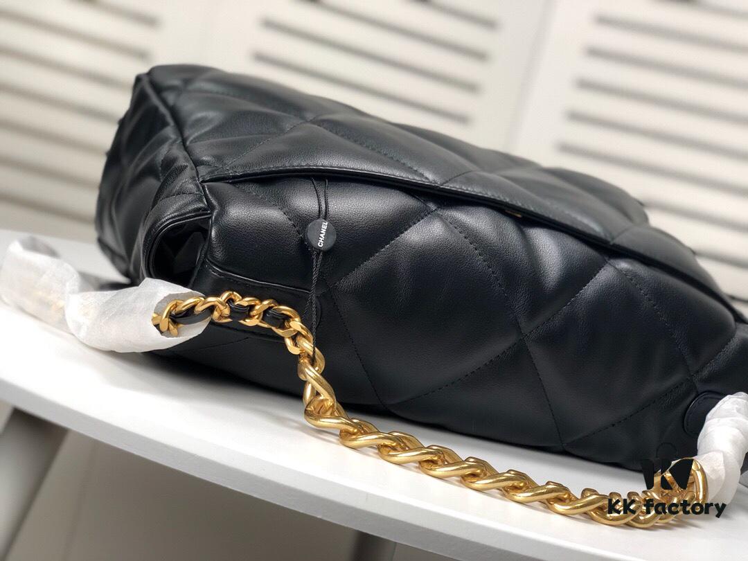 Black Large Size Chanel Latest Bestseller Just Arrived - Imported Cowhide, Soft Texture, Elegant and Versatile Design