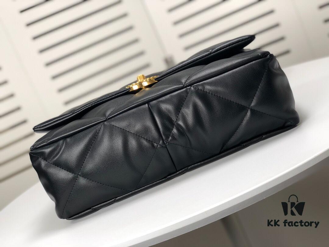 Black Large Size Chanel Latest Bestseller Just Arrived - Imported Cowhide, Soft Texture, Elegant and Versatile Design