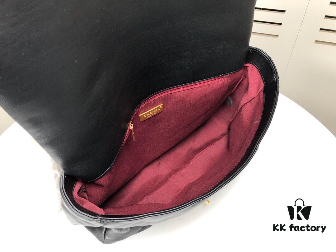 Black Large Size Chanel Latest Bestseller Just Arrived - Imported Cowhide, Soft Texture, Elegant and Versatile Design