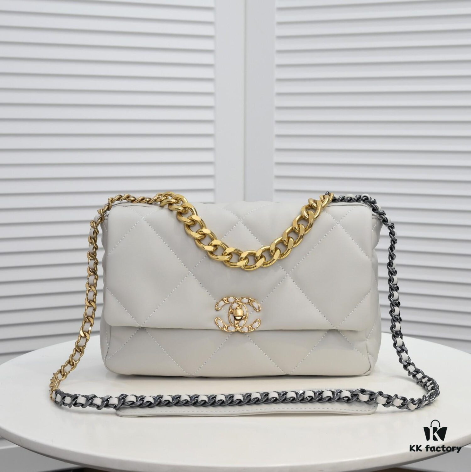 Medium Beige Chanel Latest Bestseller Bag - Imported Cowhide, Soft Texture, Stylish and Elegant